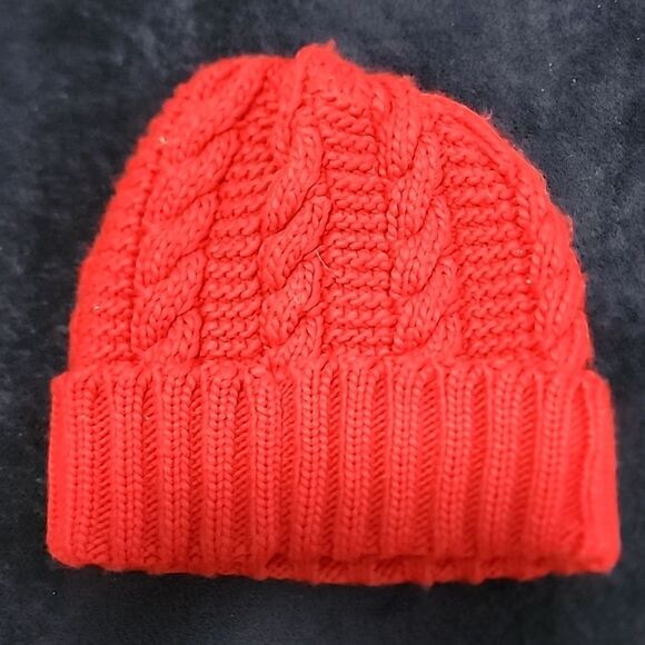 Michael Kors Beanie Like New - Picture 3 of 4